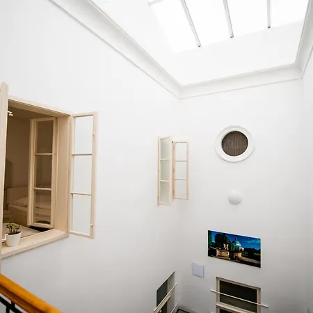 아파트 Velke Namesti 크로메르지